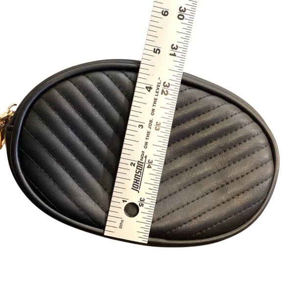 Steve Madden Black Quilted Chevron Belt Bag (no belt) - Picture 8 of 9